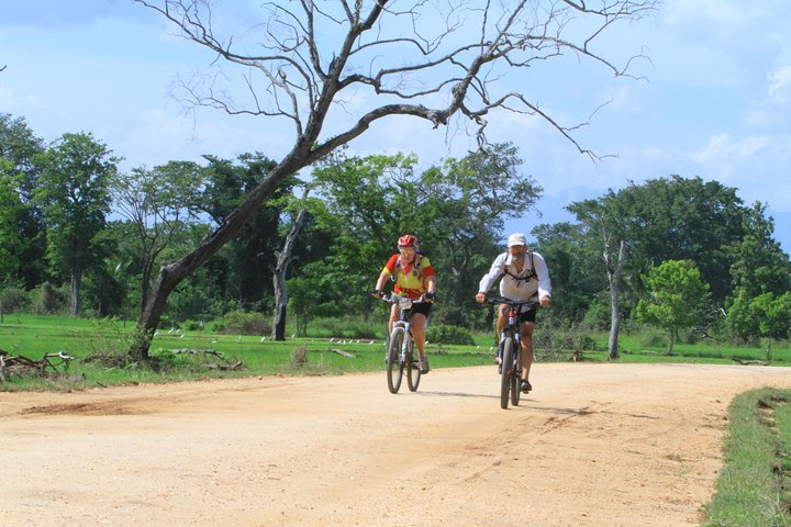 Cycle through 2000 years of sacred history and culture – Anuradhapura - Photo 1 of 9